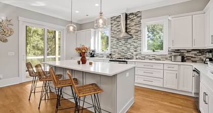 Beach Better Have My Money! Clean "Ocean Close" Getaway! 5BR, Pool & EV Charger!