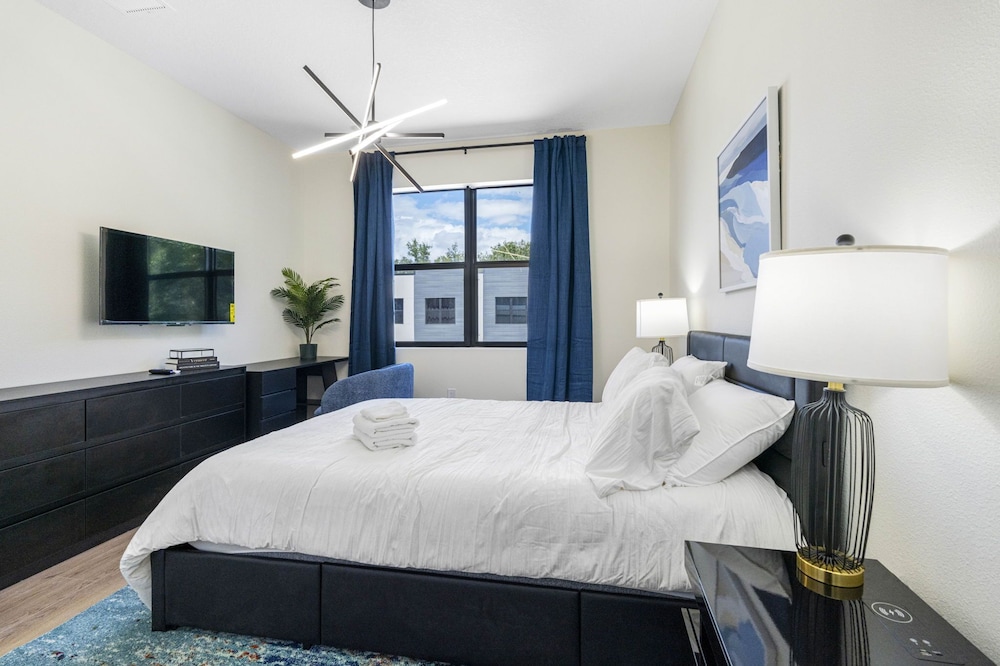Modern 3Bedroom Tampa Retreat Pinecrest West Park Vrbo