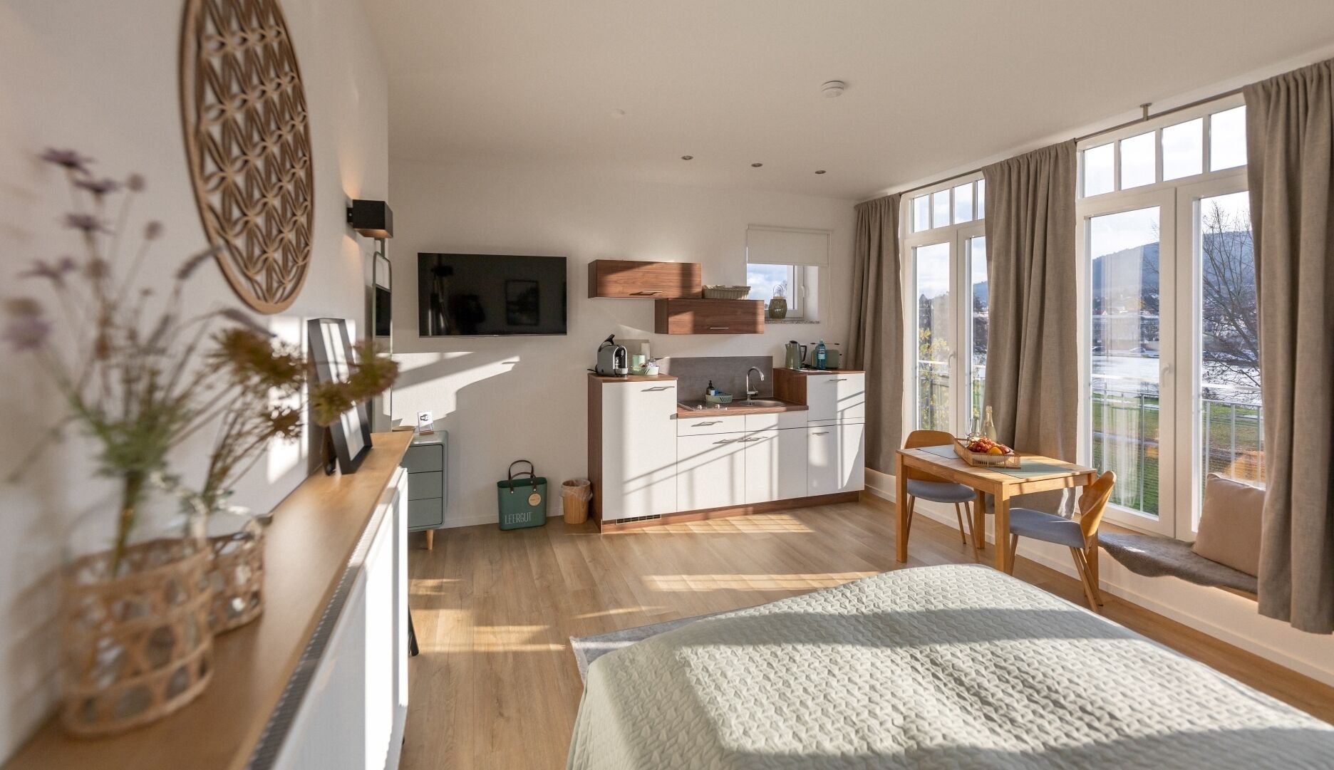 Modernes Apartment (32qm) Mit Voll Ausgestatteter Küche Und Xl-dusche - Amorbach