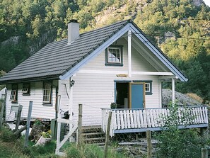 Exterior - 5 Person Holiday Home in Akra (Kvinnherad)