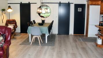 House | Dining