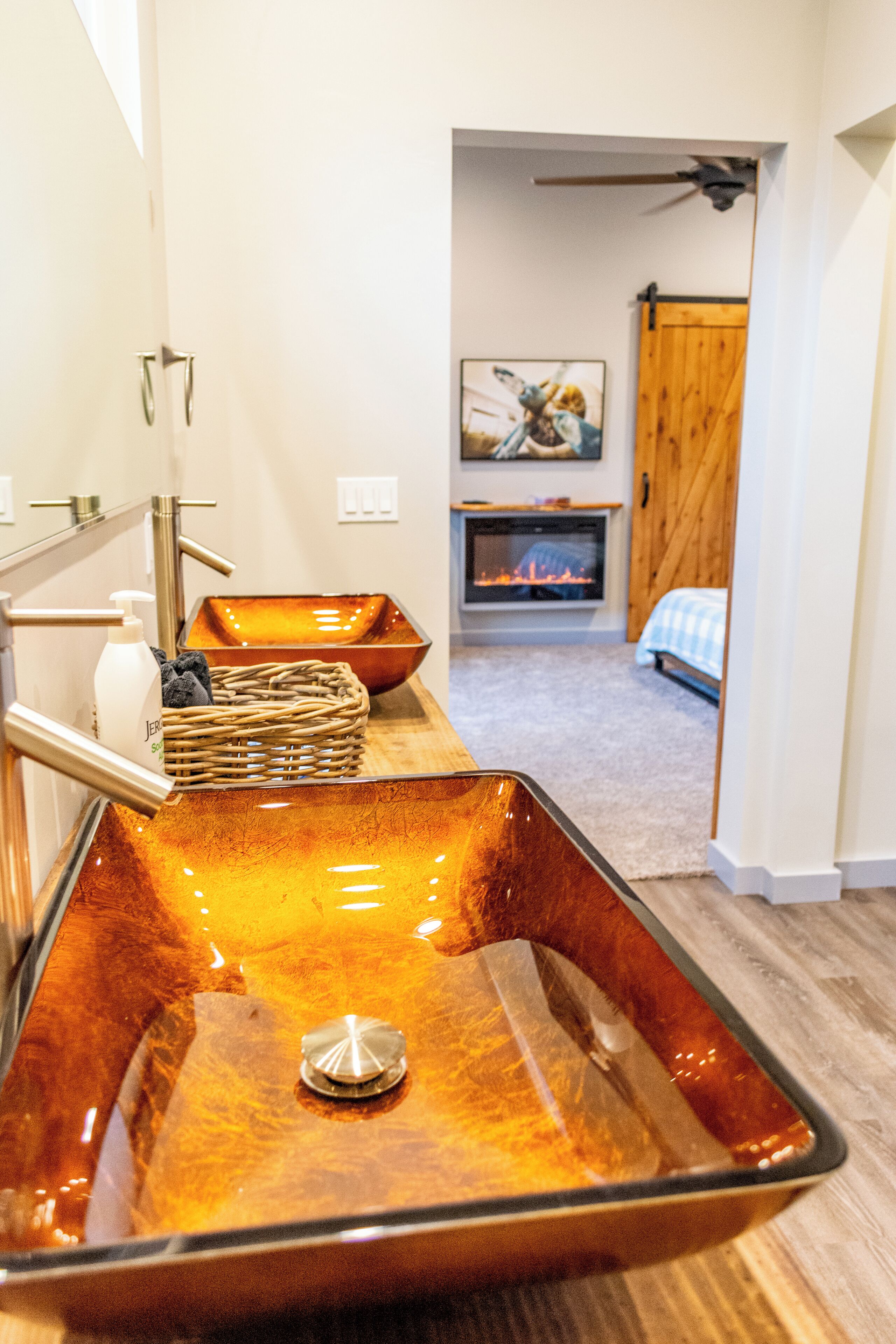 1 bedroom, desk, iron/ironing board, free WiFi
