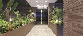 Hound Hotel Jeonju Deokjin
