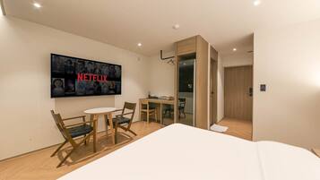 C. Deluxe King - Free Breakfast for Two - No Breakfast on Monday Morning