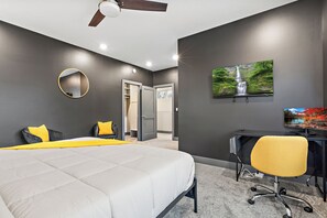 5 bedrooms, desk, iron/ironing board, WiFi