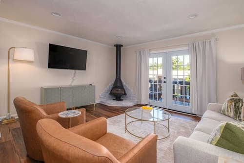 Two Bedroom in Homewood, Minutes from Samford!