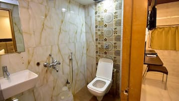 Shower, free toiletries, towels, soap