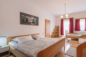 1 chambre, Wi-Fi gratuit, draps fournis