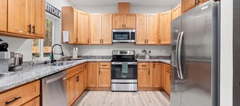 Perch - Skatecreek Cabin: Midcentury Vintage Cabin w/ Hot Tub & Fire Pit!