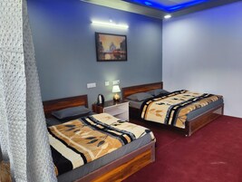 Deluxe Quadruple Room, 1 Bedroom, Mountain View | Iron/ironing board