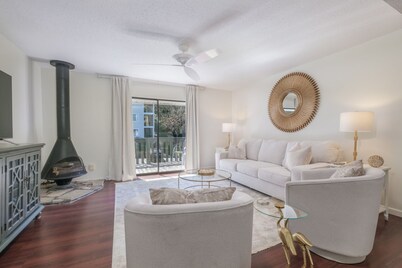 5 Star Luxury Living in Homewood Minutes from Samford! 