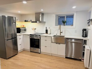 Kühlschrank, Ofen, Geschirrspüler