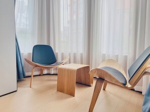 Ropa de cama de alta calidad y cortinas blackout 