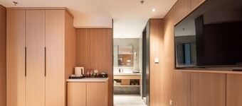 Dayin Serene Garden Hotel - Shanghai Jing'an Joy City Suzhou Creek