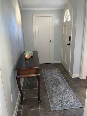 Interior - Charming 2-bedroom house in amazing Fort Smith with AC, WiFi (Fort Smith)