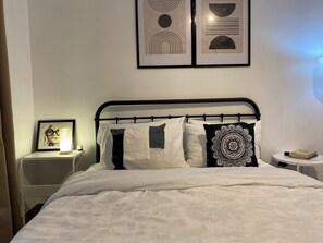 1 habitación, wifi y ropa de cama