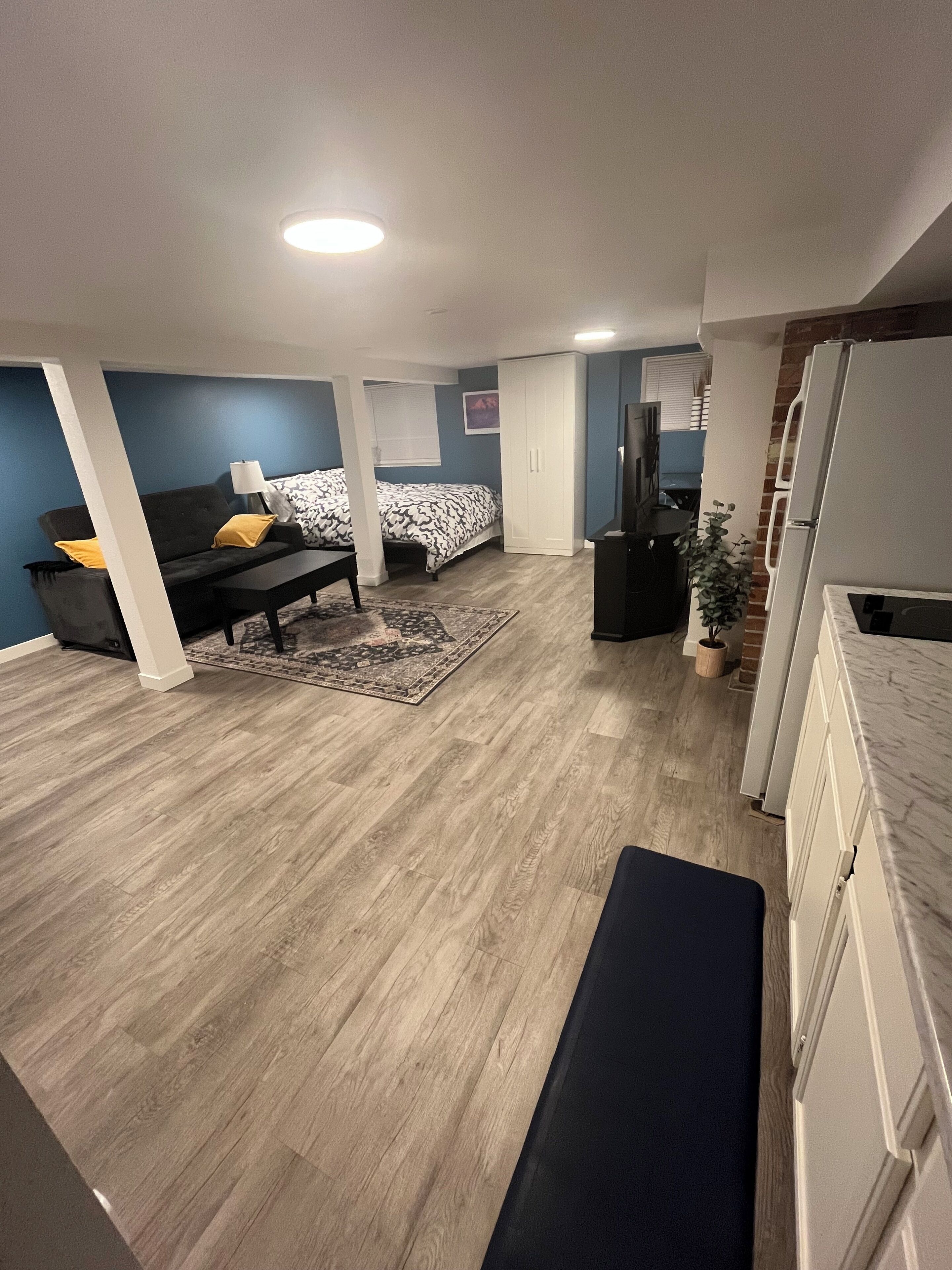1 室のベッドルーム、WiFi、ベッドシーツ
