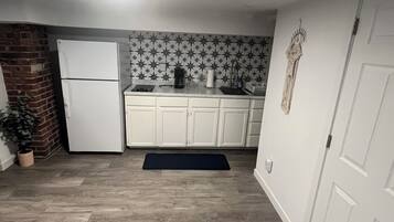 Fridge, microwave, coffee/tea maker, toaster