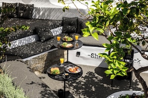 View from property - She Mykonos Boutique Hotel (Mykonos)