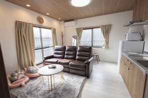 Basic Apartment, Non Smoking | Living room - sun seinibannkan 201 (Osaka)