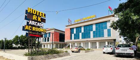 Fachada da propriedade