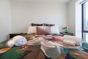 3 chambres, fer et planche à repasser, Wi-Fi gratuit, draps fournis