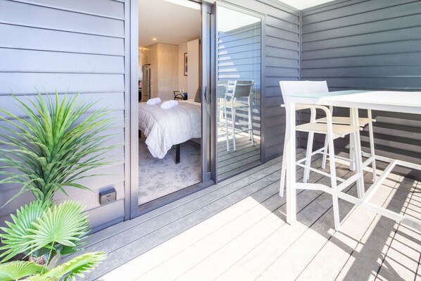 1 bedroom, iron/ironing board, free WiFi, bed sheets - Central City Charm: Pet-Friendly Studio (Christchurch)