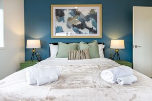 3 bedrooms, iron/ironing board, free WiFi, bed sheets