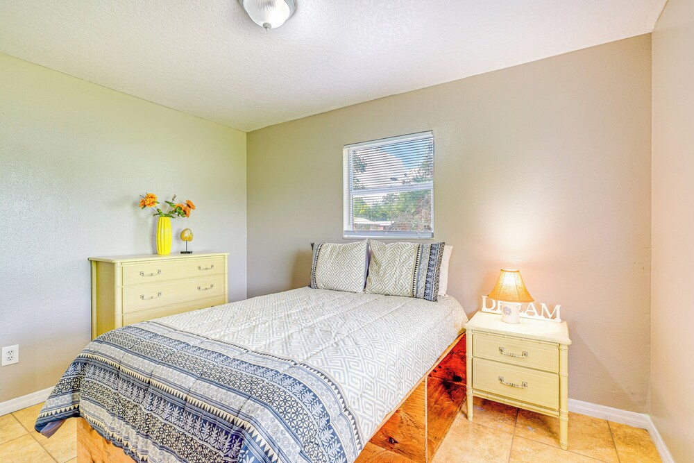 1 Mi to Paddock Mall & Downtown Ocala Abode! Ocala Vrbo