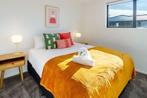 1 chambre, bureau, fer et planche à repasser, Wi-Fi gratuit