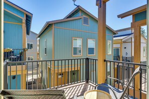 Property grounds - 2 Mi to Dtwn Flagstaff: Home w/ Balcony! (Flagstaff)