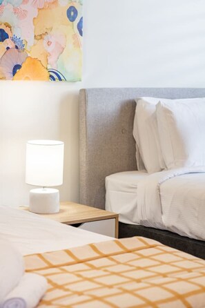 2 bedrooms, iron/ironing board, free WiFi, bed sheets