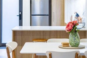 Dining - Cozy and Chic in Central Christchurch (Christchurch)