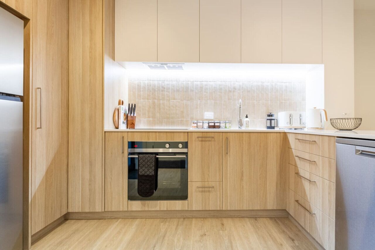 Refrigerador, microondas, horno, placa de cocina