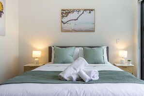 2 bedrooms, iron/ironing board, free WiFi, bed sheets