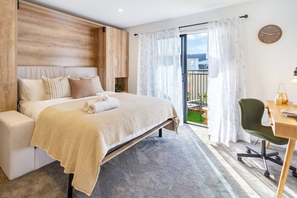 1 bedroom, desk, iron/ironing board, free WiFi