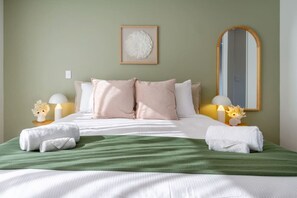 2 bedrooms, desk, iron/ironing board, free WiFi