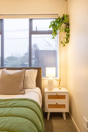 3 bedrooms, desk, iron/ironing board, travel cot