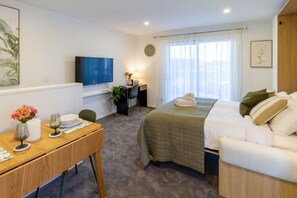 1 chambre, bureau, fer et planche à repasser, Wi-Fi gratuit