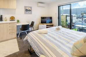 1 bedroom, iron/ironing board, free WiFi, bed sheets