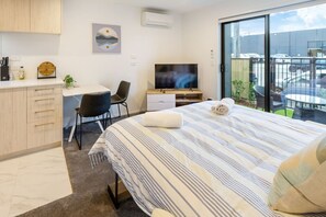 1 Schlafzimmer, Bügeleisen/Bügelbrett, kostenloses WLAN, Bettwäsche