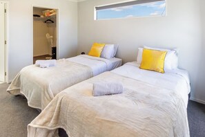 1 quarto, ferros/tábuas de passar roupa, Wi-Fi, roupa de cama
