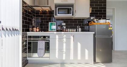 Wigram Escape: Minutes to Ngā Puna Wai Sports Hub