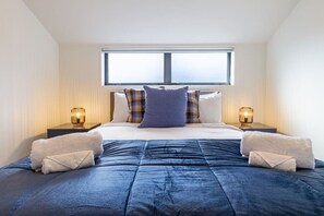 3 makuuhuonetta, silitysrauta/-lauta, ilmainen Wi-Fi, vuodevaatteet