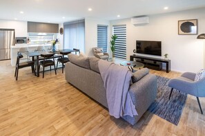 تلفزيون ذكي