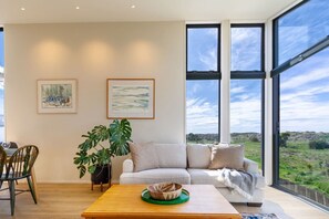 Smart TV, books, offices