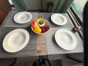 Electric kettle, cookware/dishes/utensils - sun seinibannkan 301 (Osaka)