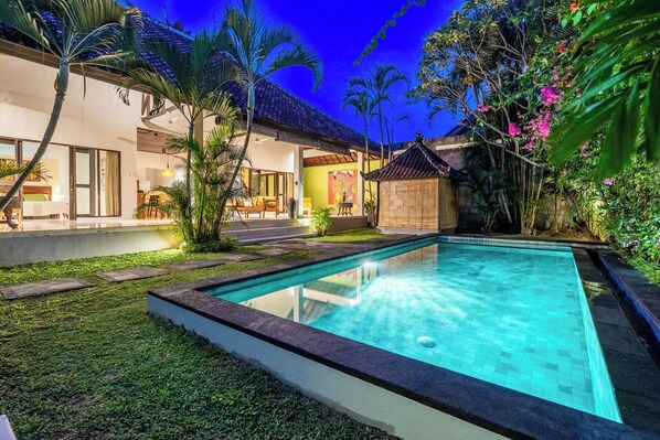 Exterior - Villa Amaro - 2 Bedrooms (Seminyak)