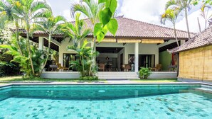 Exterior - Villa Amaro - 2 Bedrooms (Seminyak)