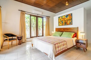 In-room safe, iron/ironing board (on request), free WiFi, bed sheets